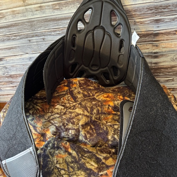 Black Back Brace with abdominal plate - Picture 8 of 9